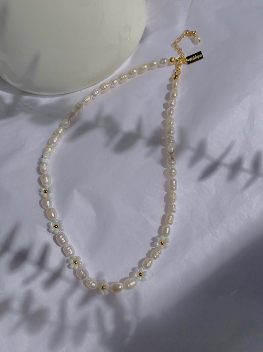 Lea Necklace