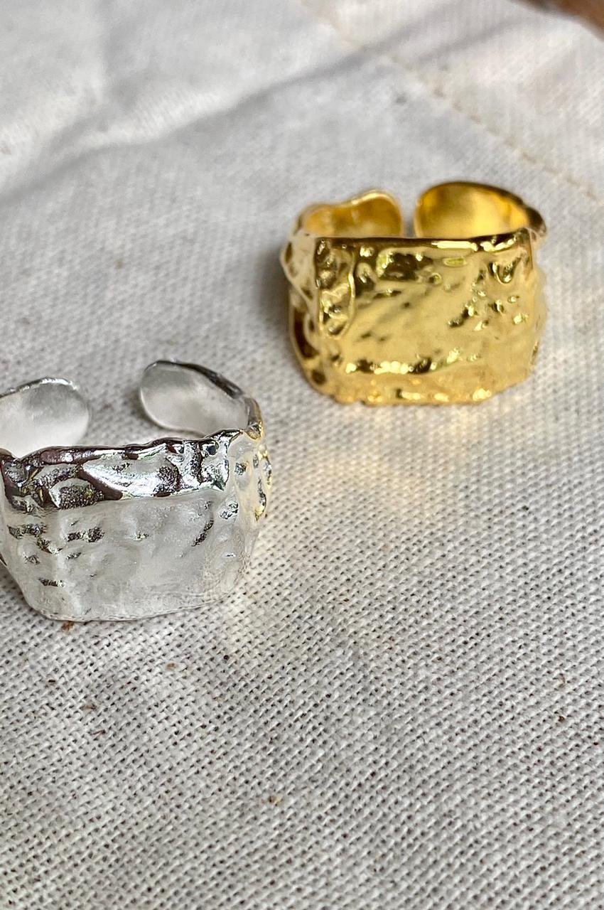 Raw carved ring