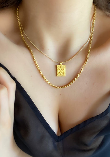 TIE CHAIN