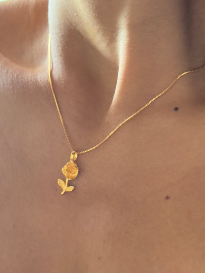 I bloom necklace